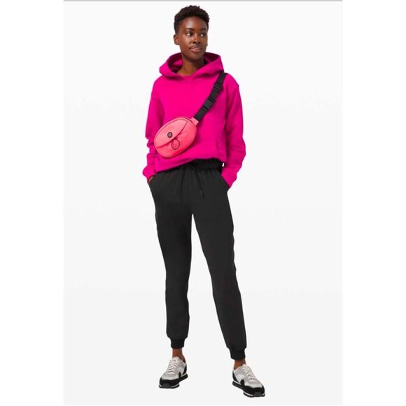Lululemon Keep Moving Jogger Black 4 - Picture 1 of 13